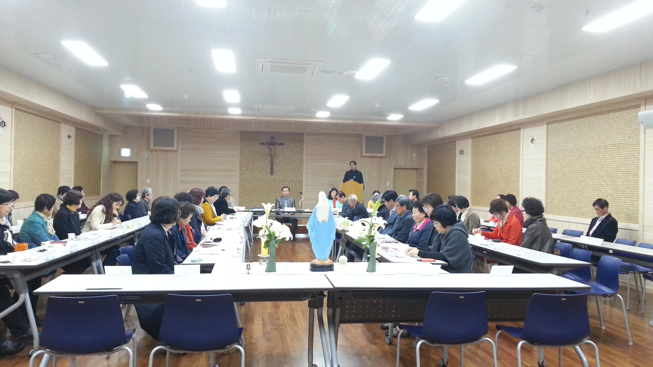 2016년 4월 천주의 성모 Co. 회의.jpg
