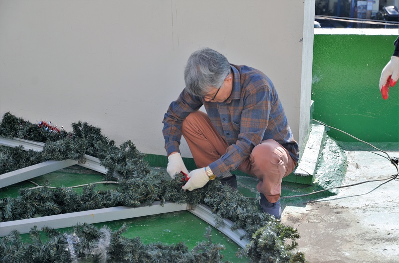 2016-11-12-트리작업 -8.JPG